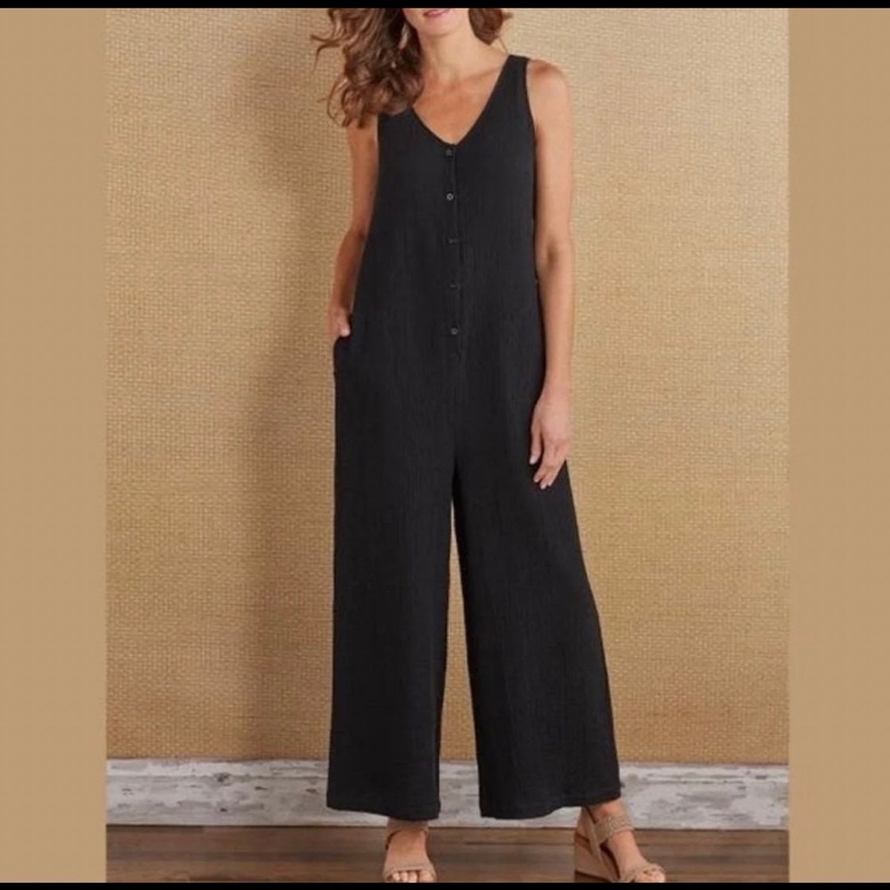 Soft Surroundings
Harper Gauze Black
Jumpsuit Medium not new worn once